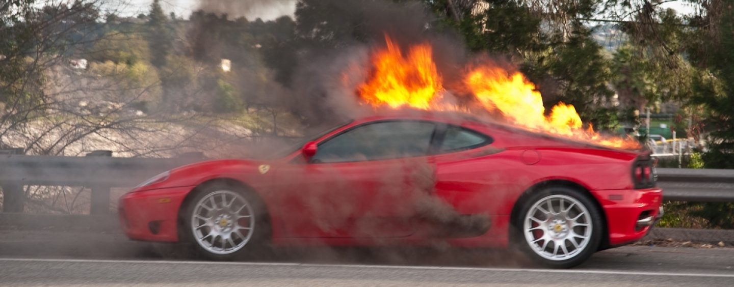 Прокатился с ветерком — сгорела Ferrari